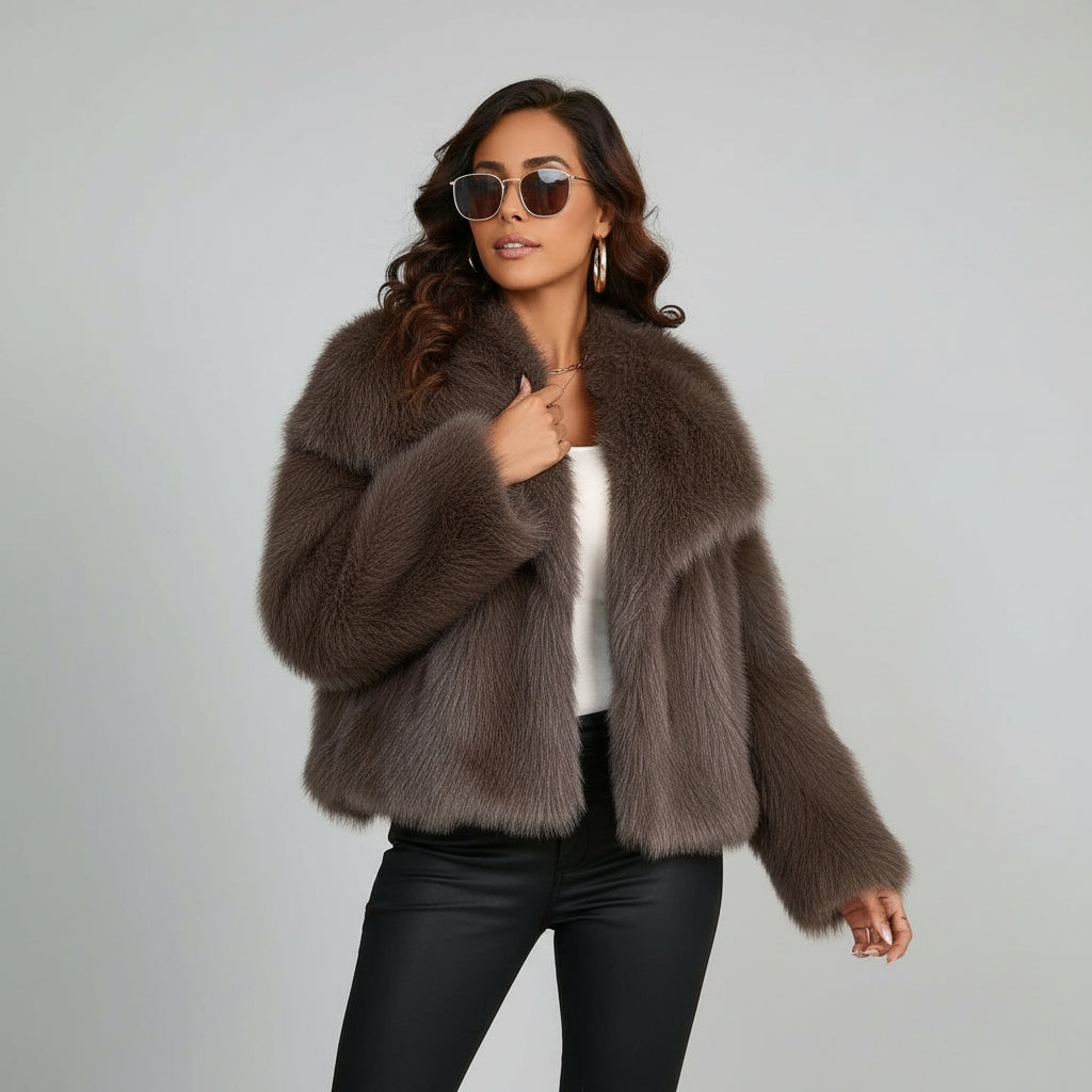 Ebba – Elegant Vegan Fur Jacket