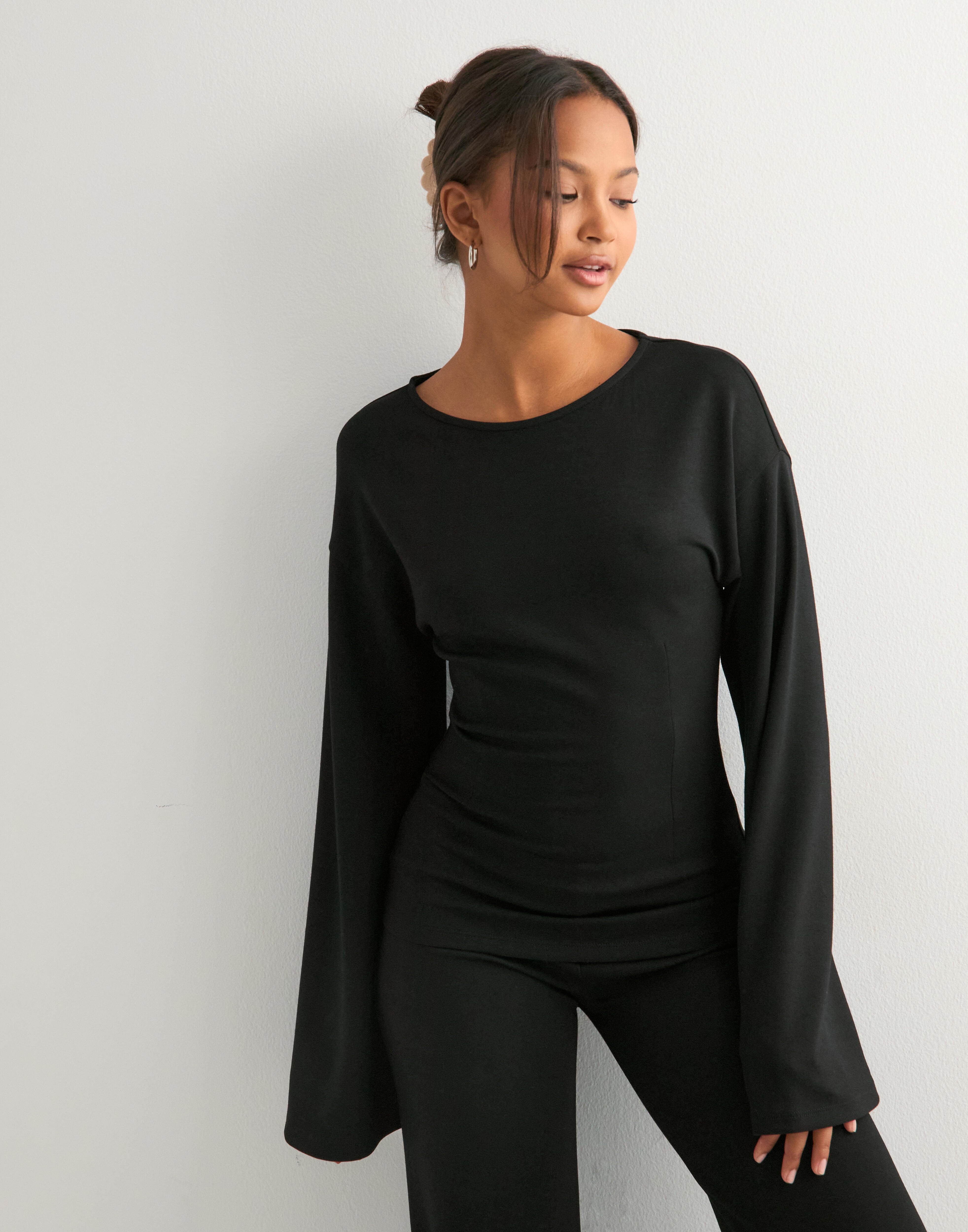 Elvira – Ensemble Elegante